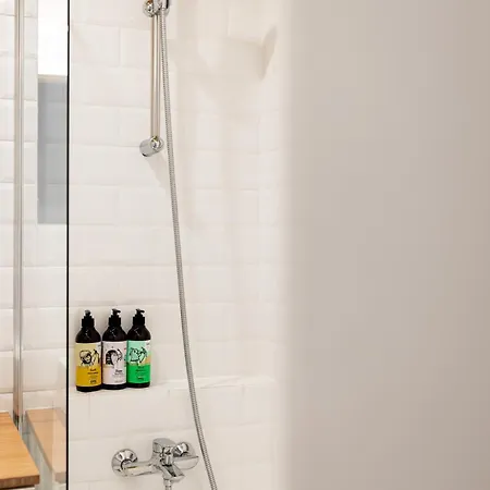 Relax Hoza * Βαρσοβία